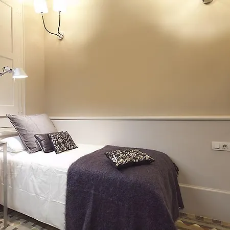 Apartment Rentals - Rambla De Catalunya Center Barcelona